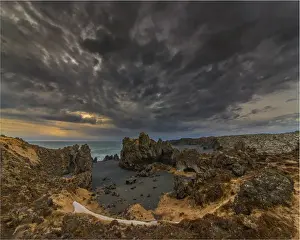 Images Dated 4th March 2014: The magificent rugged Coastal view at Snaefellsbaer, Iceland