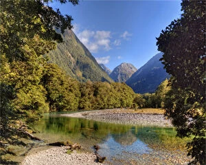 Images Dated 17th January 2014: The Milford Track and Clinton River Valley in the South Island of New Zealand