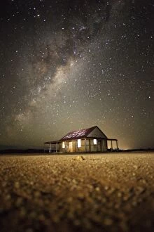 Images Dated 30th April 2014: The Milky Way and an outback shed