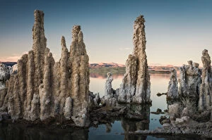 Images Dated 7th June 2020: Mono Lake