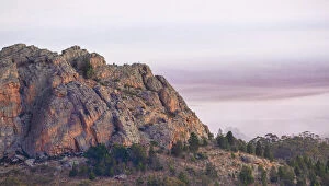 Lea Scaddan Collection: Mount Arapiles at dawn