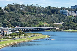 Images Dated 2021 October: Narrown Bridge South Perth and Kings Park