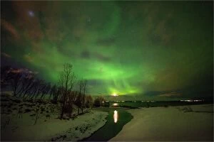 Aurora Borealis Collection: Northern Lights (Aurora borealis) over the skies at Akureyri, northern Iceland