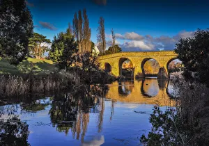 old richmond bridge dusk southern tasmania