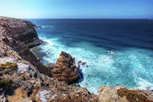 Osprey Nest at Groper Bay, Whalers Way, Eyre Peninsula, South Australia