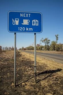 Craig Jewell Photography Collection: Outback Road Sign