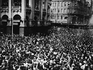 Human Interest Prints: Oz Beatles Crowd