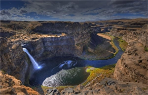 <b class=qtipBold><figcaption>Palouse falls, Washington State, USA</figcaption></b><br><em>© southern lightscapes</em> Palouse falls, Washington State, USA