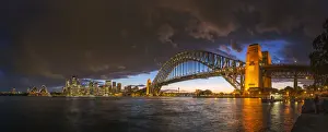 Harbour Prints: Panoramic view of Sydney Opera House
