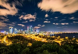 Images Dated 28th October 2016: Perth Skyline