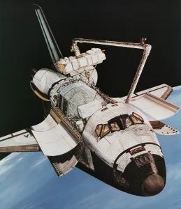 : RMS Lifts Satellite SPAS-01