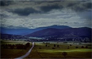 Images Dated 28th July 2013: Road to the Mountains, Victoria, Australia
