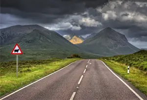 Diminishing Perspective Prints: Roadway on the Isle of Skye