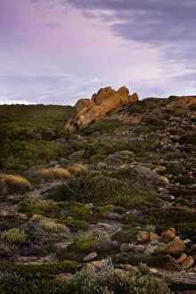 Images Dated 27th February 2011: Rocky outcrop