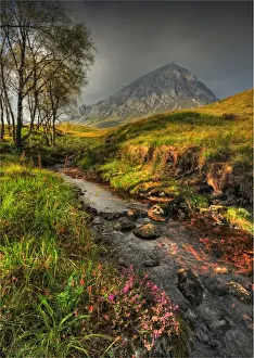 Images Dated 28th September 2011: The scenically beautiful mountainous area of Etive mor in the Western highlands of Scotland