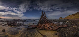 Ship Wrecks Around Australia Collection: Shipwreck at Kitty Miller Bay, of the SS. Speke, Phillip Island Bass Coast, Victoria, Australia