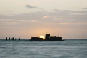 Ship Wrecks Around Australia Collection: Shipwreck silhouette at sunset, Half Moon Bay, Melbourne
