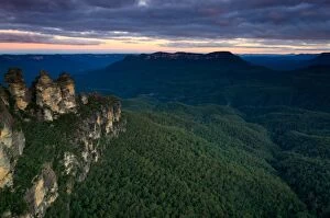 The Three Sisters, Blue mountains Collection: Three Sisters