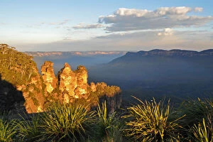 The Three Sisters, Blue mountains Collection: Three Sisters - Sunset