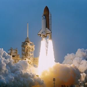 Images Dated 2nd September 2005: Space Shuttle Liftoff
