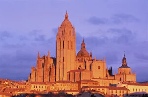 John W Banagan Collection: Spain, Castilla-Leon, Segovia, Cathedral, dusk