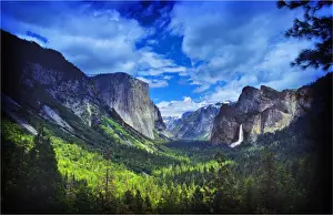 Horizontal View Horizontal Prints: Spring-time in the Yosemite National Park, California, Western United States of America