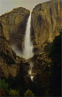 Images Dated 12th December 2013: Spring-time in the Yosemite National Park, California, southern United States of America