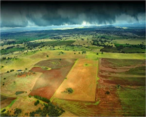 Images Dated 25th July 2011: Storm clouds gathering Central New south Wales, Australia