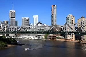 Story Bridge, Kangaroo Point, Brisbane Collection: Story Bridge against Brisbane Skyline, Australia