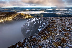 Images Dated 31st May 2016: Sunrise at the top of Frenchmans Cap, Tasmania
