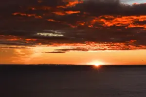 Kathryn Diehm Prints: sunrise over the ocean