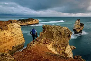 Images Dated 2nd May 2017: Sunset at Bay of Islands, Great Ocean Road, Victoria