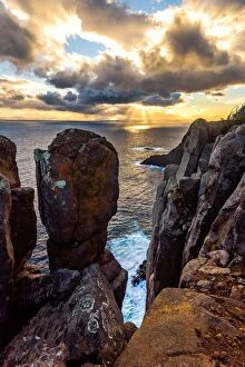 Images Dated 27th March 2016: Sunset at Cape Raoul, Tasman Peninsula, Tasmania