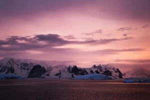 Images Dated 12th February 2016: Sunset At Le Maire Strait, Antarctica