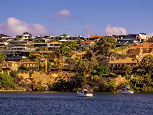: Swan river views in the city of Perth