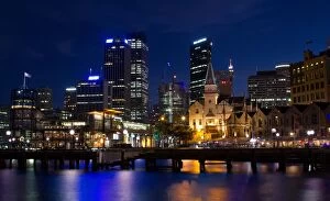 Images Dated 5th May 2014: Sydney at night