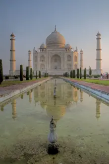 Taj Mahal sunrise water reflections