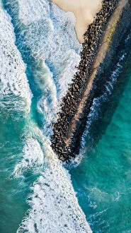 Ocean Wave Aerials Collection: Tallebudgera Creek Aerials