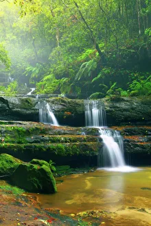 <b class=qtipBold><figcaption>Terrace Falls, Blue mountains</figcaption></b><br>Terrace Falls, Blue mountains, NSW, Australia.<br><em>© 2011 Yury Prokopenko</em> Terrace Falls, Blue mountains