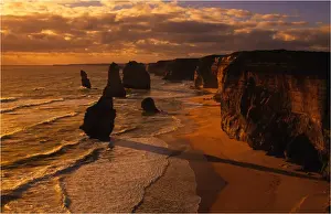12 Apostles Prints: View to the 12 apostles on the Shipwreck coastline near Port Campbell, Victoria