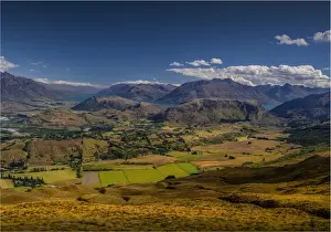 Images Dated 21st January 2014: A view across the countryside during the autumn season near Lake Wanaka on the South Island of New Zealand