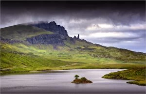 Images Dated 26th June 2013: A view to the Old man of Storre, Isle of Skye, Inner Hebrides, Scotland