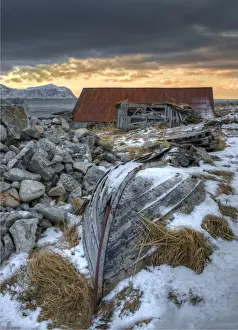 Images Dated 22nd February 2014: A winter scene, Lofoten peninsular, Arctic circle, Norway
