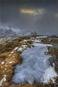 Images Dated 23rd February 2014: A winter scene, Lofoten peninsular, Arctic circle, Norway