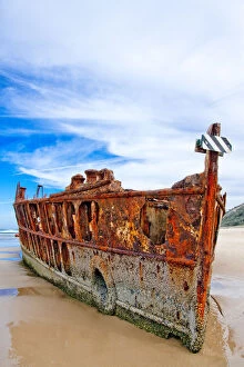 Ship Wrecks Around Australia Collection: Wreck of the Maheno on Fraser Island