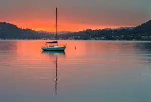 Steve Daggar Photography Prints: Yacht at sunrise