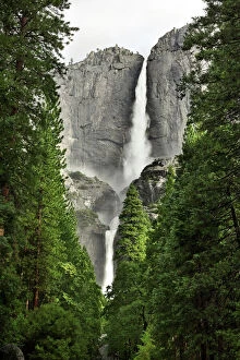 Images Dated 15th October 2009: yosemite falls